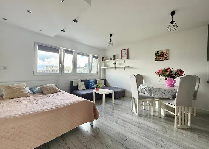 Apartment Cosy Solidarnosci Avenue *