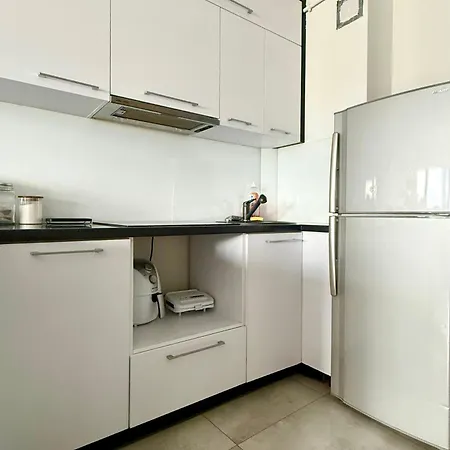 Cosy Solidarnosci Avenue *